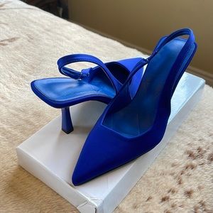 Royal blue sling back pumps
